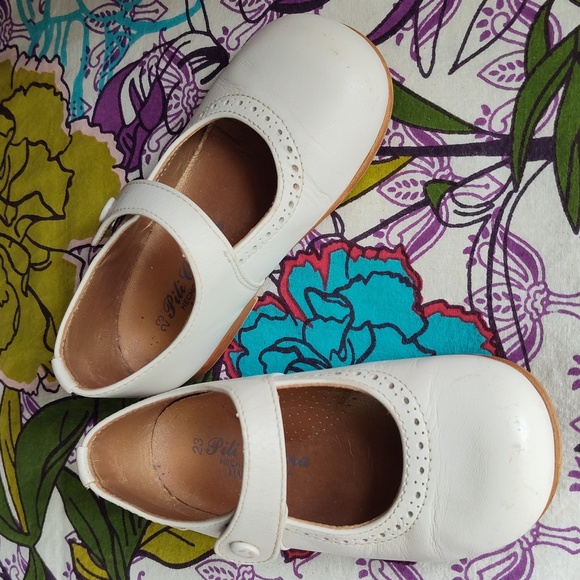 Pili Carrera Leather Mary Jane Dress Shoes - Picture 8 of 12